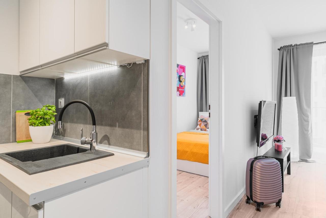 Apartamenty Homely Place Blisko Starego Rynku - Parking Poznan Exterior photo