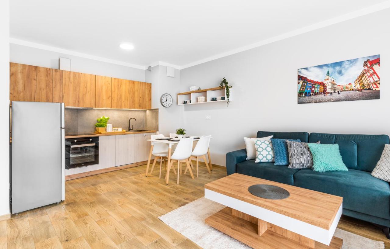 Apartamenty Homely Place Blisko Starego Rynku - Parking Poznan Exterior photo