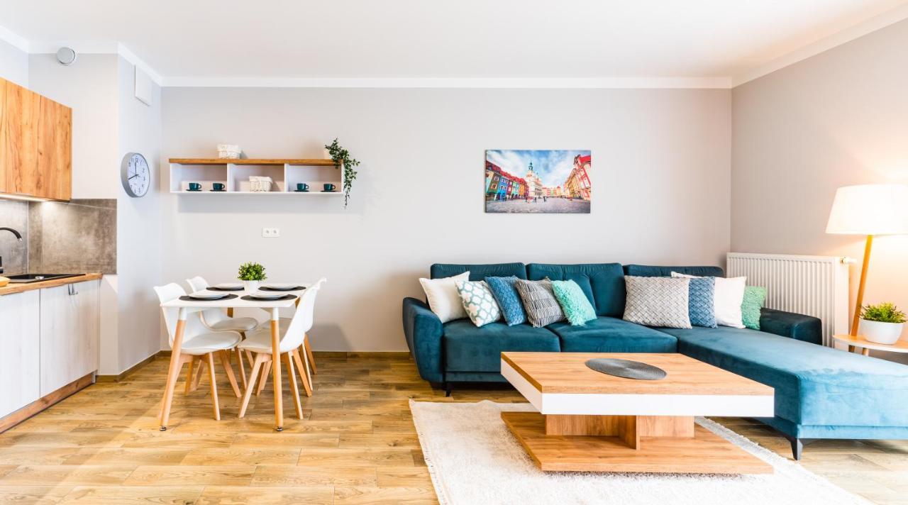 Apartamenty Homely Place Blisko Starego Rynku - Parking Poznan Exterior photo
